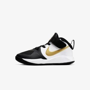 Brand new Nike Team Hustle Basketball Shoes, 6Y